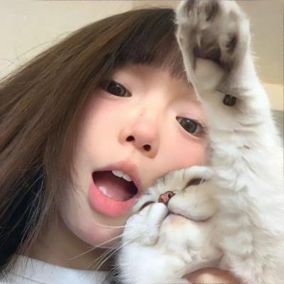 蒂拉和兰妮劫火车